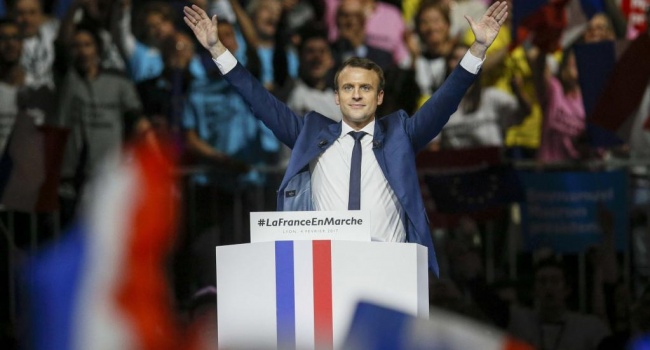 Екзит-пол: у французьких виборах лідирує Макрон, Ле Пен – друга