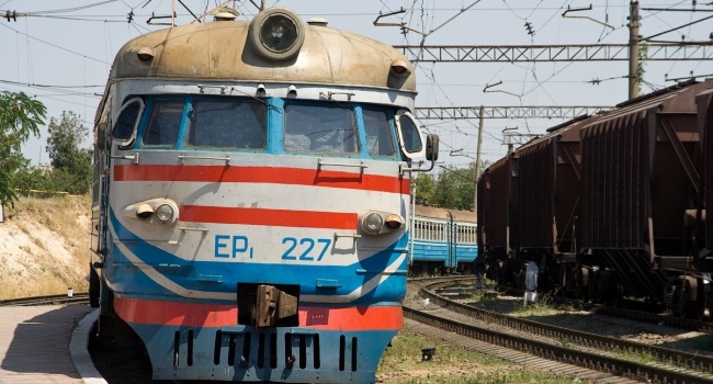 Казанский: украинская электричка теперь стала международным поездом, который следует через границу и таможню