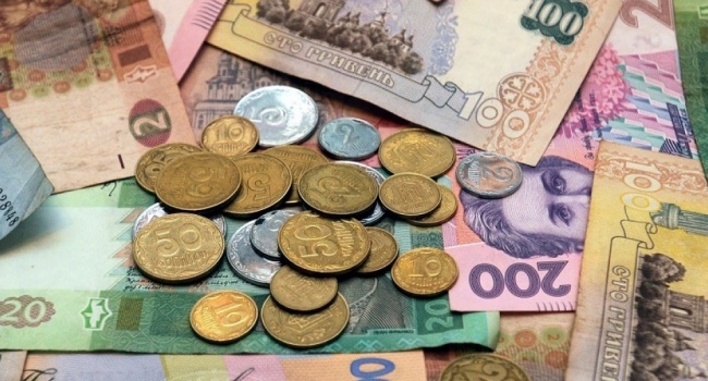 Державний борг України складає майже два трильйони гривень 