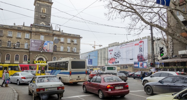 Власти Одессы приостановили решение о переименовании улиц