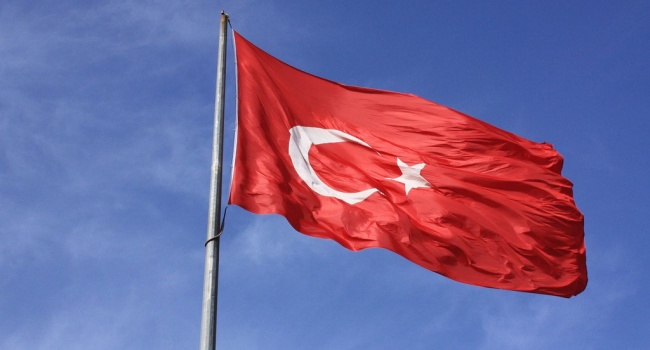 У Туреччині затримали громадянина Ірану, якого підозрюють у контрабанді зброї з України