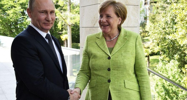 Російський політолог розповів, для чого Меркель їздила до Путіна 
