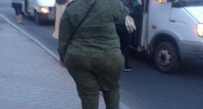 На улицах Луганска появилась самая тяжелая артиллерия, - фото