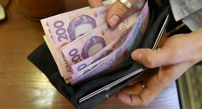 Эксперт: повышение «минималки» почувствовали украинцы с низкими доходами
