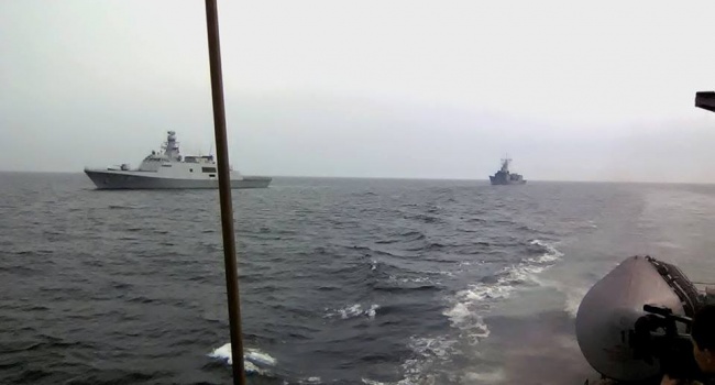 Судно ВМС Росії здійснило спробу захоплення українського катера 