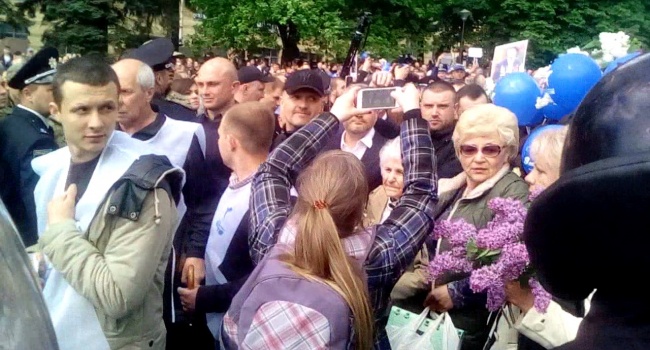 Журналист: днепровский горсовет первым дал «зеленый свет» провокациям, ограничив права муниципальной полиции