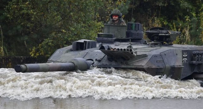 Німеччина на третину збільшить кількість танків у армії