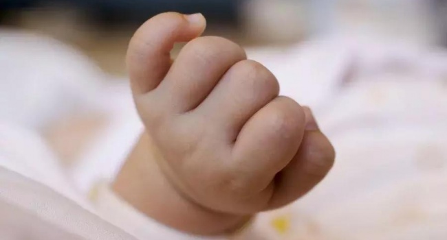Супруги из Новой Зеландии стали родителями младенца весом 7 килограммов Супруги из Новой Зеландии стали родителями младенца весом 7 килограммов