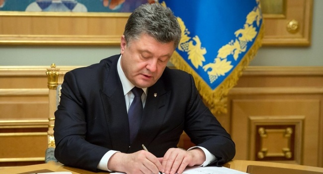 У міжнародній правозахисній організації засудили указ Порошенка про заборону російських соцмереж У міжнародній правозахисній організації засудили указ Порошенка про заборону російських соцмереж