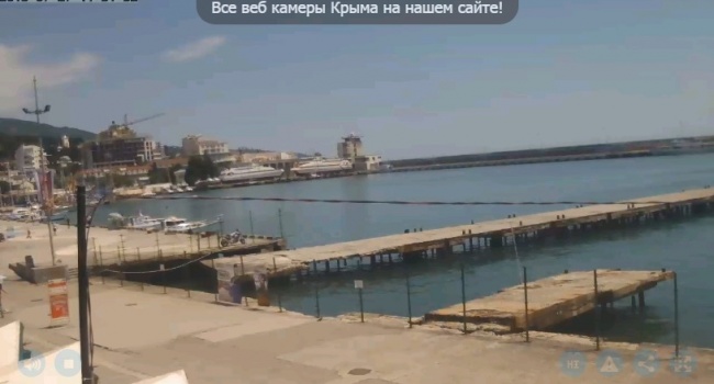 Пустого лежака вы там не найдете – появились свежие фото с пляжей Крыма