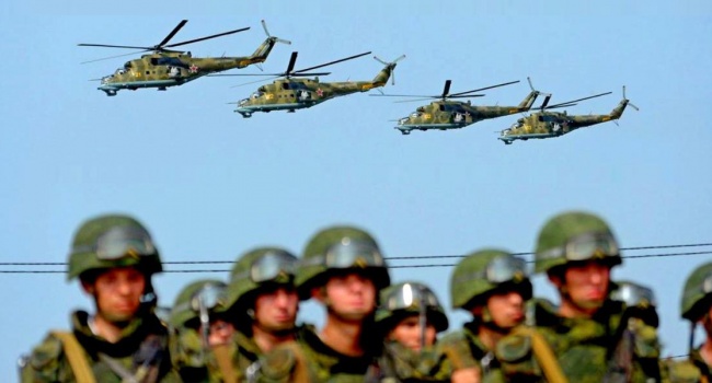 «Их передовая»: военный эксперт пояснил, почему Кремль активизировал в Крыму военную деятельность 