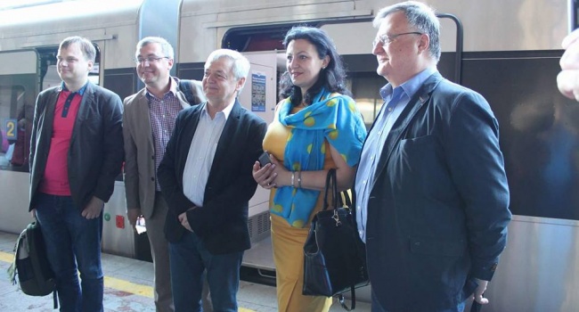 Перший «безвізовий потяг» вирушив з Києва до Перемишля 