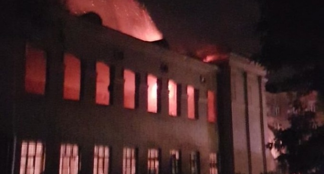 В Одесі вибухнула будівля Міноборони 