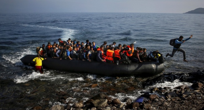 Брюссель пригрозив країнам, які не дотримуються угоди щодо біженців