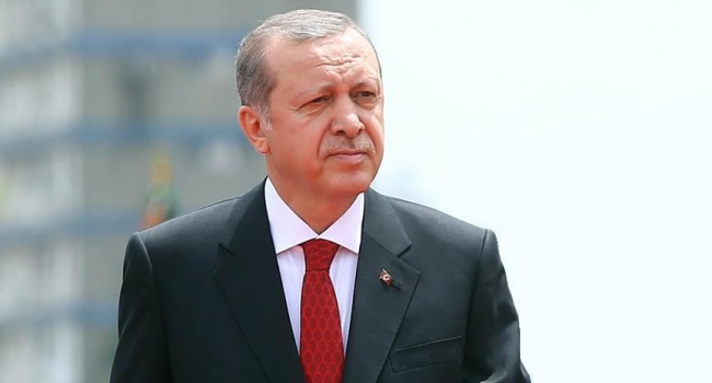 Эрдоган назвал причину своего обморока в мечети
