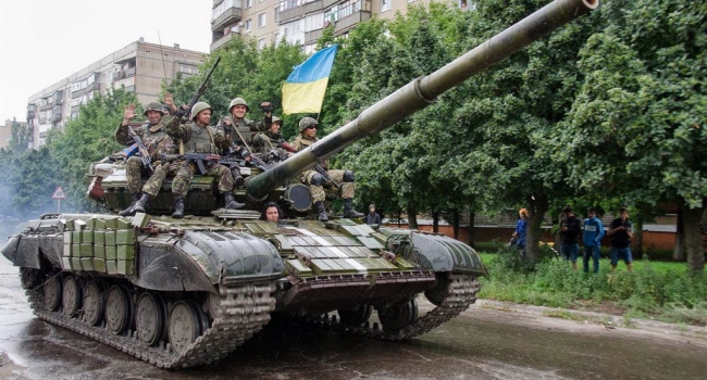 Блогер: АТО «доживает» свои последние недели. Украина ждет из США оружие