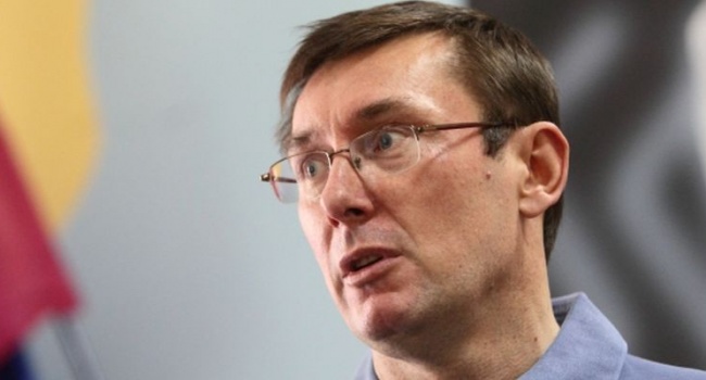 Луценко анонсував завершення слідства в справі щодо розстрілів на Майдані Луценко анонсував завершення слідства в справі щодо розстрілів на Майдані