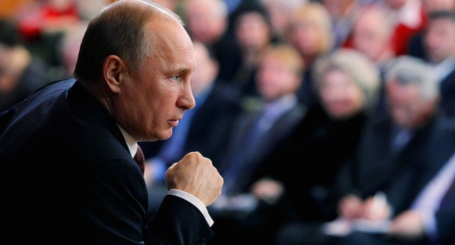 Путин так заигрался войной за Украину, что не заметил, как сделала собственный народ нищими голодранцами, – политолог Путин так заигрался войной за Украину, что не заметил, как сделала собственный народ нищими голодранцами, – политолог