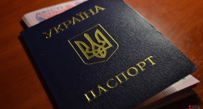 У Кабміні прийняли важливі зміни для отримання паспорту України У Кабміні прийняли важливі зміни для отримання паспорту України