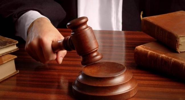 Рішення про перейменування проспекту Ватутіна в Шухевича можуть скасувати Рішення про перейменування проспекту Ватутіна в Шухевича можуть скасувати