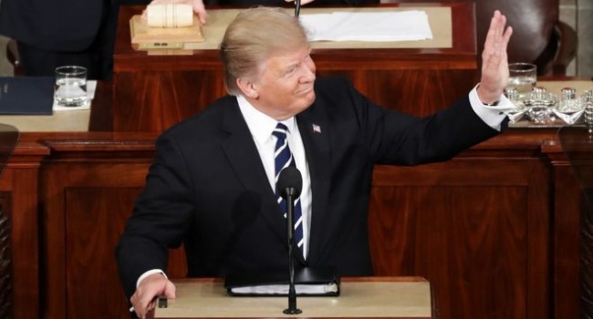Политолог: Трамп никогда не пойдет на то, чтобы отменить российские санкции Политолог: Трамп никогда не пойдет на то, чтобы отменить российские санкции