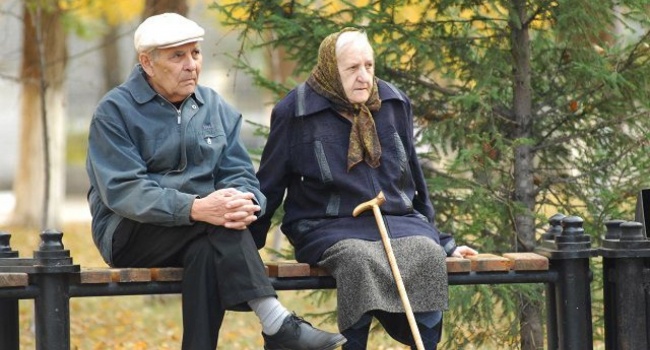 Эксперт: теперь большинство украинцев просто физически не смогут выйти на пенсию вовремя