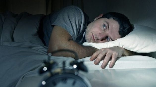 Вчені пояснили, що допоможе найкраще позбутися безсоння  