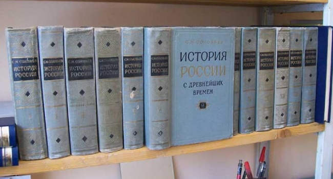 В російській історії активно поширюється міф про «колиску трьох братніх народів» і неслухняну Україну, – історик В російській історії активно поширюється міф про «колиску трьох братніх народів» і неслухняну Україну, – історик