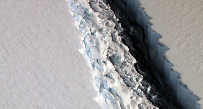 Вчені знайшли нову причину танення Антарктиди 