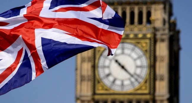 Понад 60 британських політиків і вчених просять призупинити Brexit Понад 60 британських політиків і вчених просять призупинити Brexit