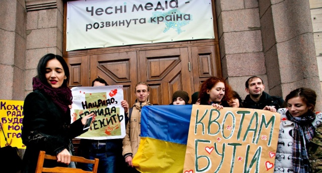 Блогер: таке враження, що українців змушують говорити російською