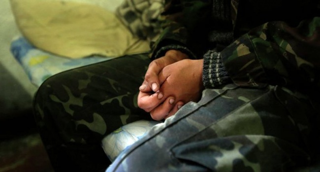 Сепаратисти звільнили 2 полонених, яких захопили разом з журналістом Асєєвим Сепаратисти звільнили 2 полонених, яких захопили разом з журналістом Асєєвим