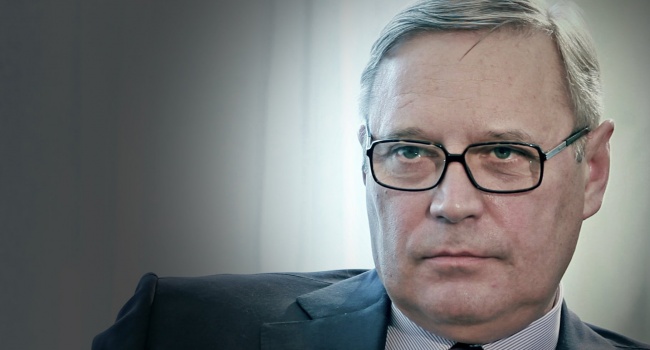 Касьянов про Навального: Він хоче всім подобатися, але неможна подобатися всім Касьянов про Навального: Він хоче всім подобатися, але неможна подобатися всім