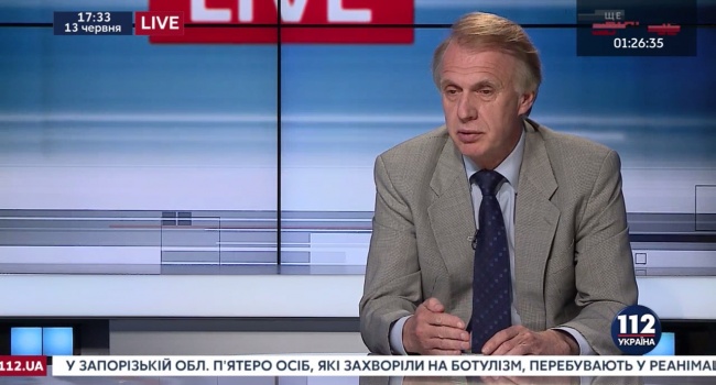 Стоит ожидать революцию: Огрызко «обрадовал» россиян последствиями новых санкций Стоит ожидать революцию: Огрызко «обрадовал» россиян последствиями новых санкций