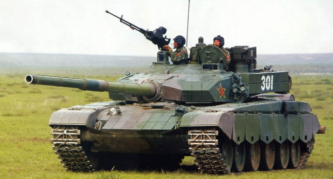 Эксперт: Россия создает мощный военный контингент на границе с Украиной Эксперт: Россия создает мощный военный контингент на границе с Украиной