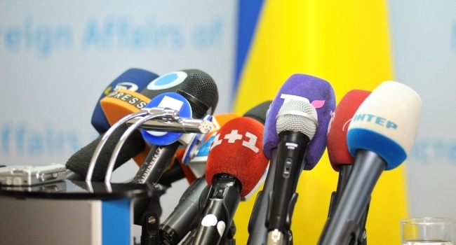 Политолог: в одной новости украинские СМИ раскрыли всю свою суть – читайте и думайте Политолог: в одной новости украинские СМИ раскрыли всю свою суть – читайте и думайте