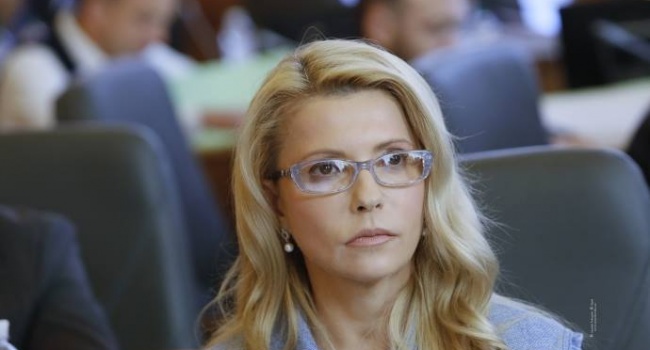 Блогер: вскоре нас порадуют кадрами Тимошенко с внучкой и встречами с пенсионерами Блогер: вскоре нас порадуют кадрами Тимошенко с внучкой и встречами с пенсионерами