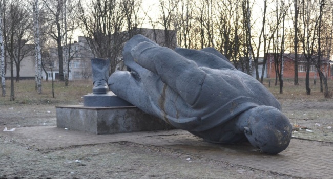 Из памятника Ленину в Сумах изготовят необычную скульптуру