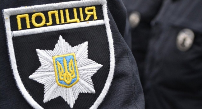 Одеські поліцейські будуть оглядати транспортні засоби та особисті речі громадян Одеські поліцейські будуть оглядати транспортні засоби та особисті речі громадян