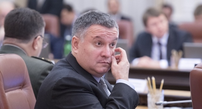 Аваков отшутился по поводу своей тайной встречи с Тимошенко Аваков отшутился по поводу своей тайной встречи с Тимошенко
