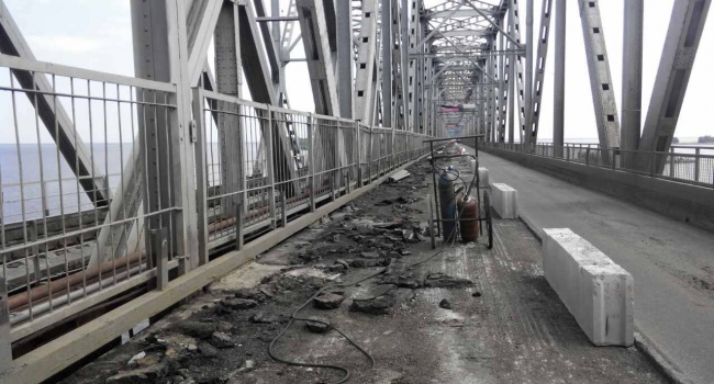 Мост в Черкассах отремонтируют до конца октября