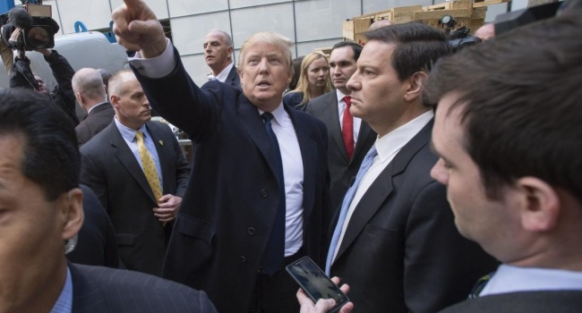 Трампу и Манафорту могут приписать финансовые преступления, связанные с налогами Трампу и Манафорту могут приписать финансовые преступления, связанные с налогами