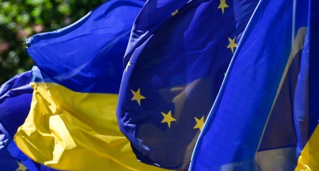 Сьогодні офіційно починає діяти Угода про асоціацію між Україною та ЄС Сьогодні офіційно починає діяти Угода про асоціацію між Україною та ЄС