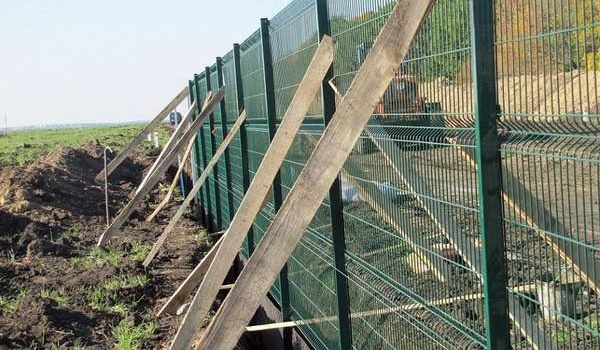 Польща побудує паркан на кордоні з Україною і Білоруссю Польща побудує паркан на кордоні з Україною і Білоруссю