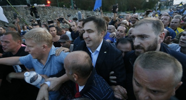 Блогер: «У нас тут Украина, поэтому за прорыв границы в автозаки никого не сажают» Блогер: «У нас тут Украина, поэтому за прорыв границы в автозаки никого не сажают»