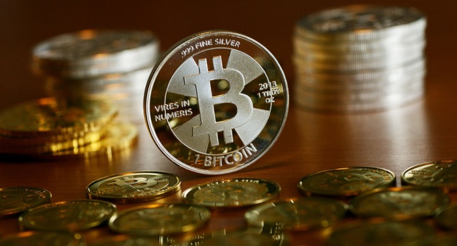 В Швейцарии разрешили оплачивать налоги в биткоинах В Швейцарии разрешили оплачивать налоги в биткоинах