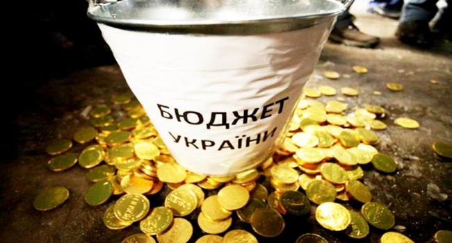 Эксперт: почему Кабмин заложил в бюджет курс 30 гривен за доллар пока непонятно Эксперт: почему Кабмин заложил в бюджет курс 30 гривен за доллар пока непонятно