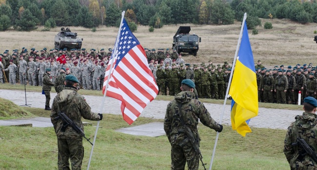 Сенат США одобрил предоставление летального оружия Украине Сенат США одобрил предоставление летального оружия Украине