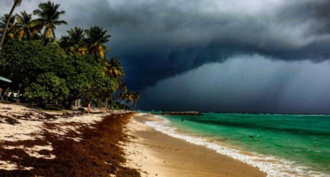Уже близко: Пуэрто-Рико готовится принять на себя удар урагана «Мария»