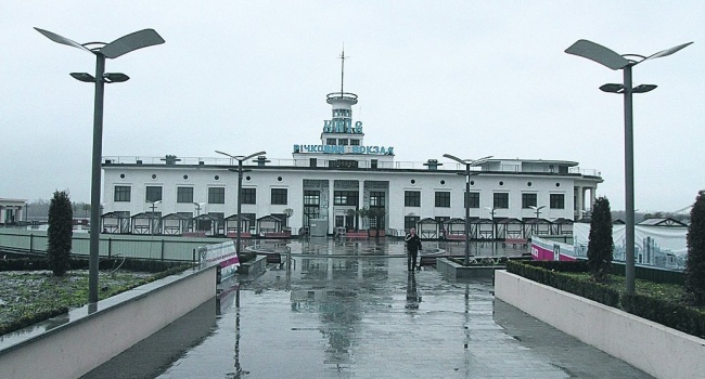Речной порт Киева отмечает юбилей